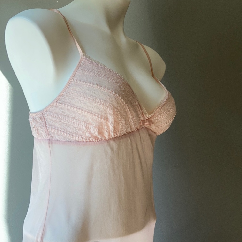 Lingerie - Picture 2 of 2